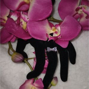 ⛱️Pave Crystal Bow Ring